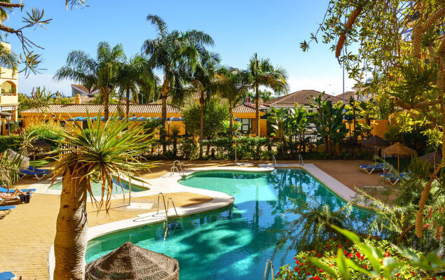 Los Almendros I - Photo 1