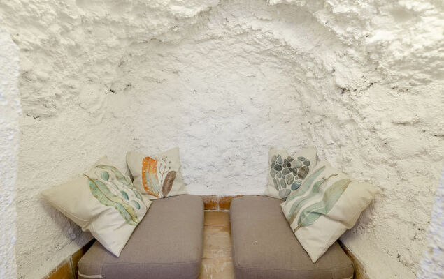 Cueva de Lindaraja - Photo 17