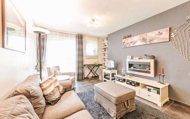 Sea Garden ground floor with garden - Photo 1